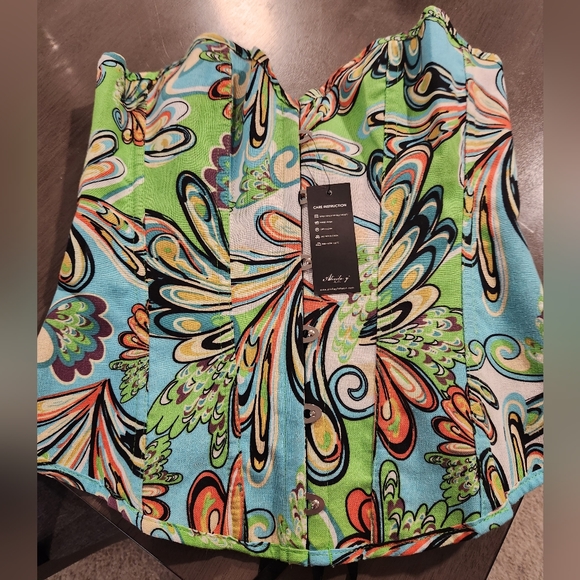 Corset - Picture 2 of 4